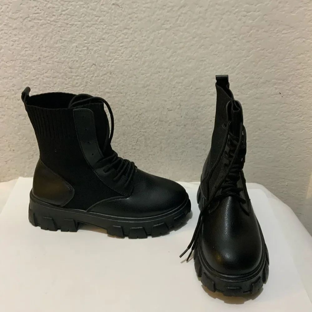 Brand new FashionNova Booties chunky black lace up size 11 - Picture 4 of 13